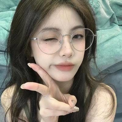 阳台上的女人们
